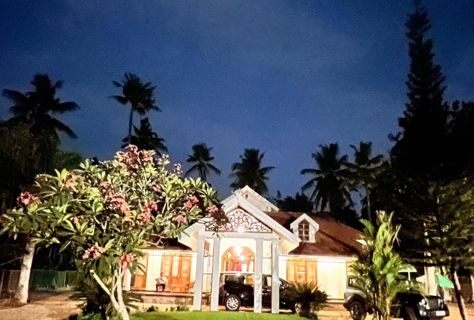 Επικοινωνία με το Mannat Villa